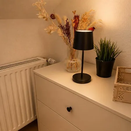 Moderne Dachgeschosswohnung Apartment *