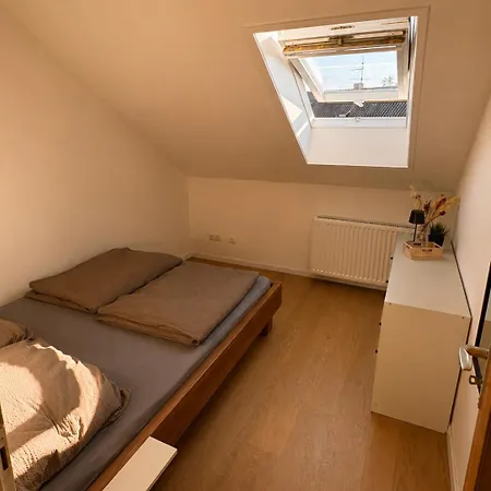 Moderne Dachgeschosswohnung Apartment