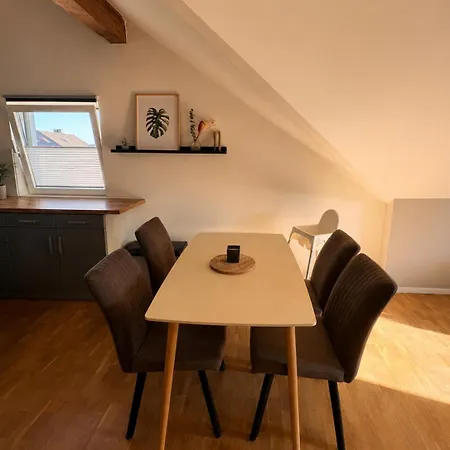 Apartment Moderne Dachgeschosswohnung *
